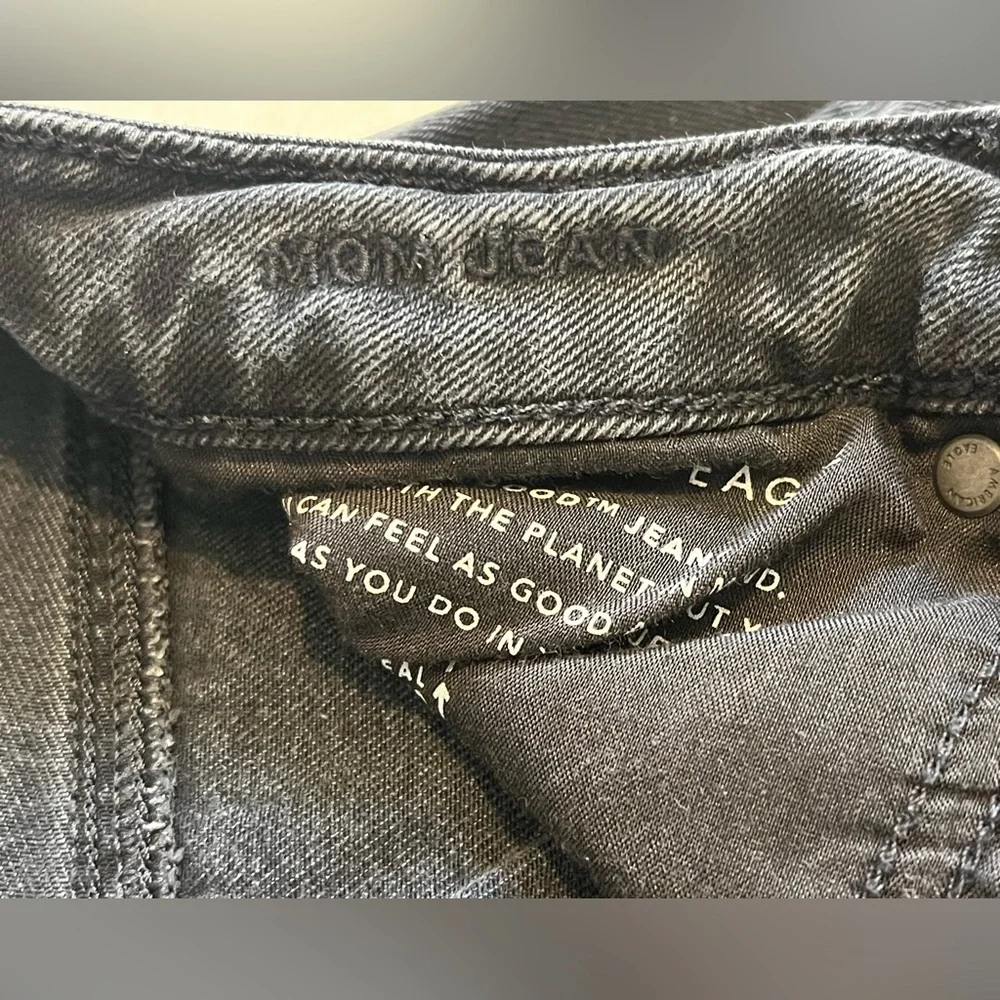 American Eagle Mom Jeans Relaxed Distressed Women’s Black Jeans Size 6 - Picture 9 of 16